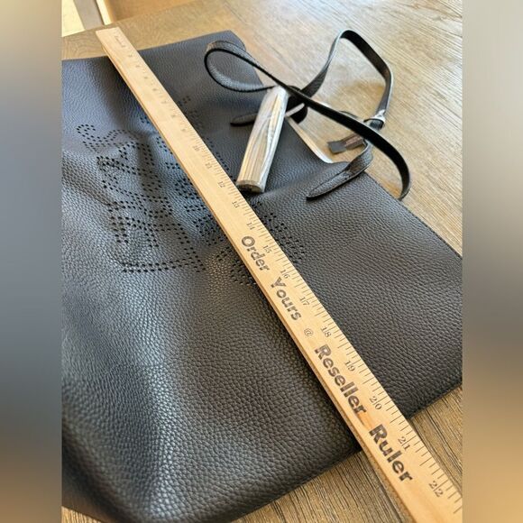 VS Tote. Brand new with tags! Black. Very cute! - Picture 4 of 7